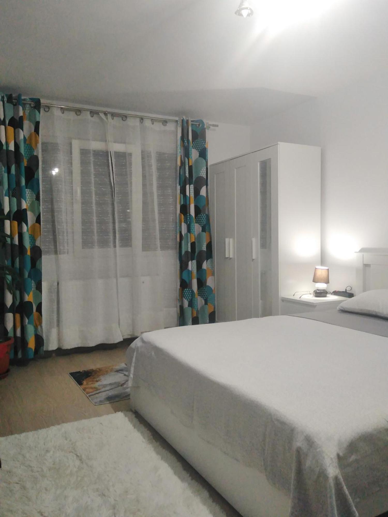 Garsoniera Rebecca Apartment Tirgu Ocna Luaran gambar